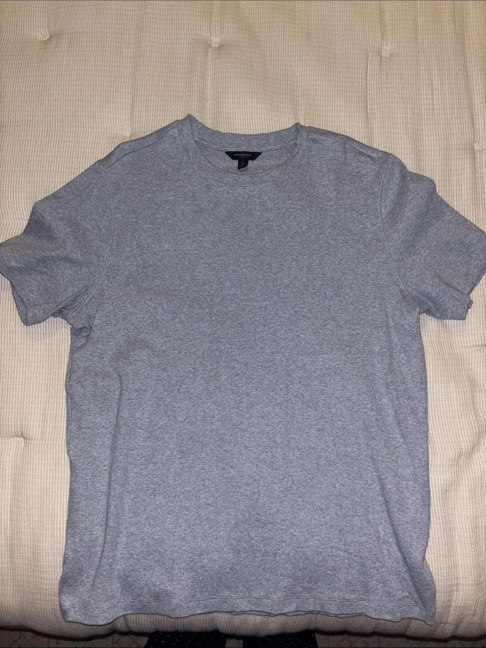 Banana Republic Men's Heather Sky Blue Crew Neck T-Shirt
